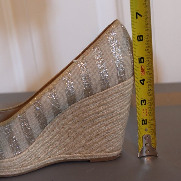 Nine West Sz 10 Espadrille Wedge Silver Metallic Stripe Gold Trim Textile Upper - Picture 4 of 16